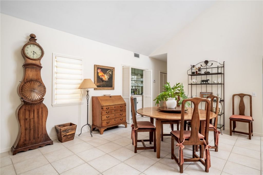 2135 Via Fuentes, Unit 2135, Vero Beach, FL 32963 Photo