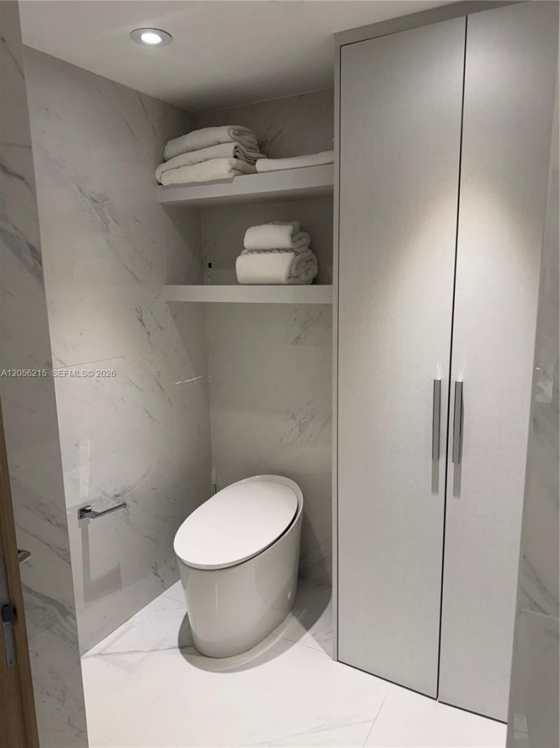 6000 Island Blvd, Unit 402, Aventura, FL 33160 Photo