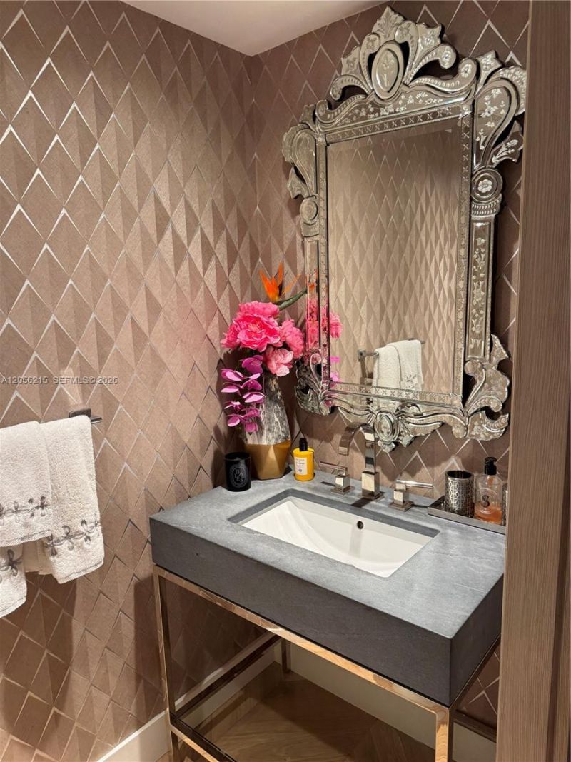 6000 Island Blvd, Unit 402, Aventura, FL 33160 Photo