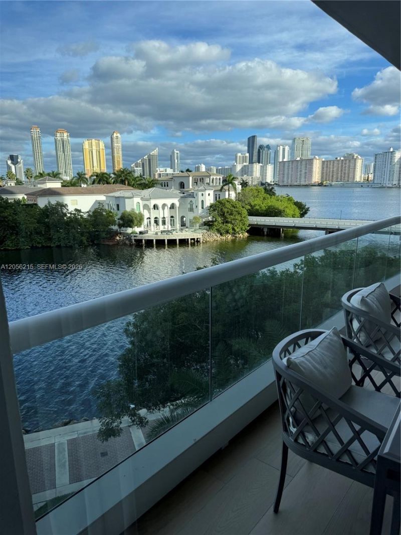 6000 Island Blvd, Unit 402, Aventura, FL 33160 Photo