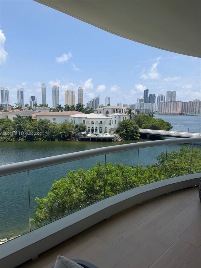 6000 Island Blvd, Unit 402, Aventura, FL 33160 Photo