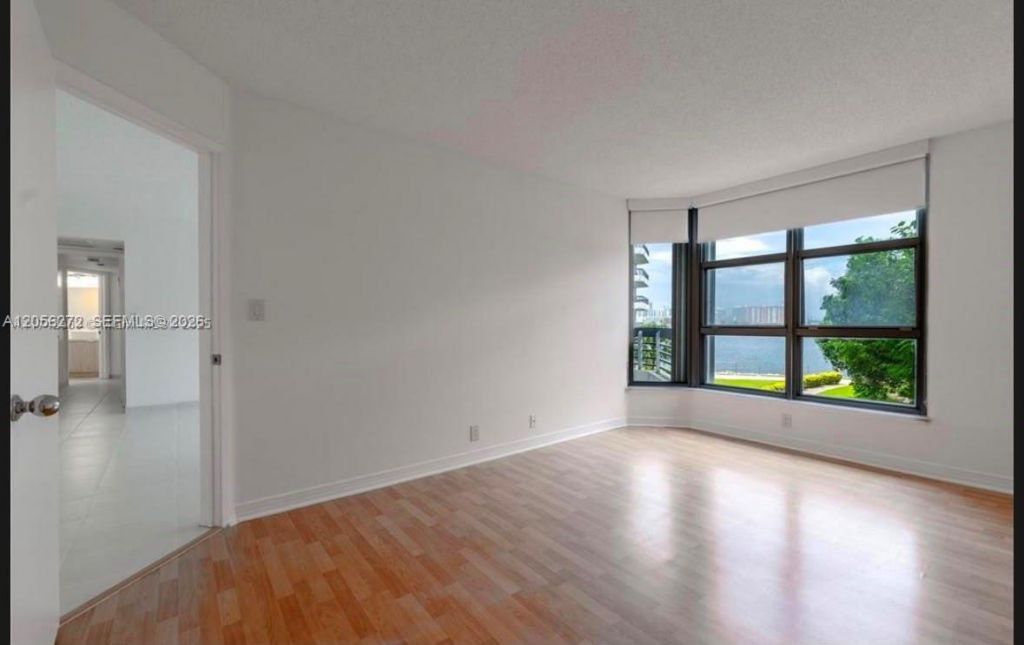 19101 NE 36th Ct , Unit 304, Aventura, FL 33180 Photo