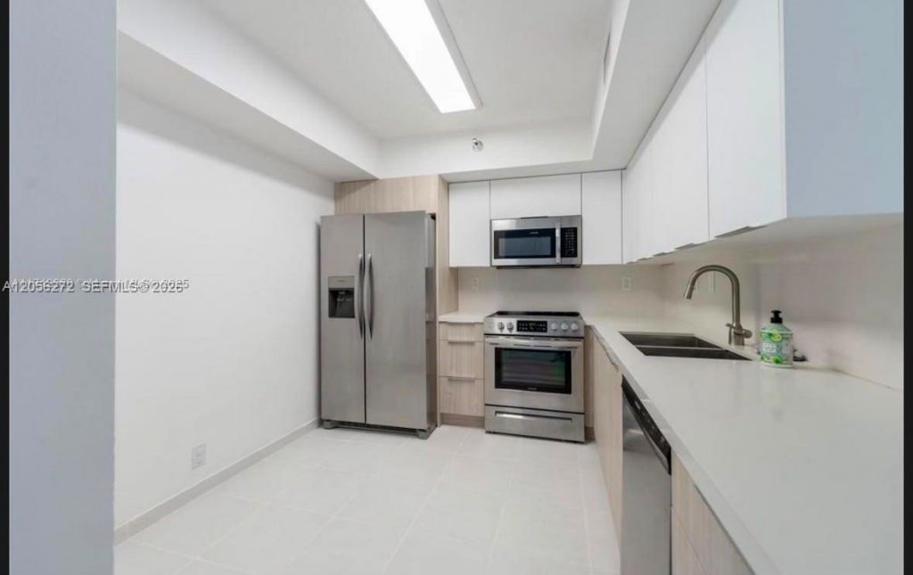 19101 NE 36th Ct , Unit 304, Aventura, FL 33180 Photo