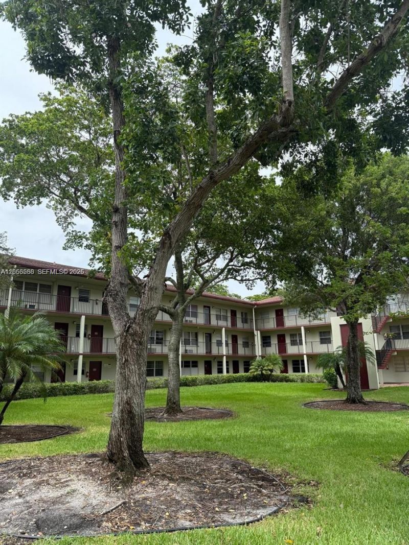 13500 SW 1st St , Unit 308U, Pembroke Pines, FL 33027 Photo