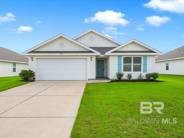 7057 Camp Street, Gulf Shores, AL 36542