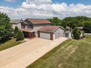 1012 3rd Avenue NE, Byron, MN 55920