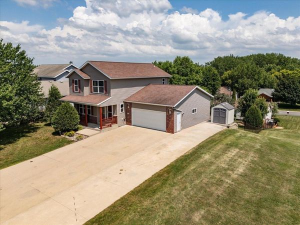 1012 3rd Avenue NE, Byron, MN 55920