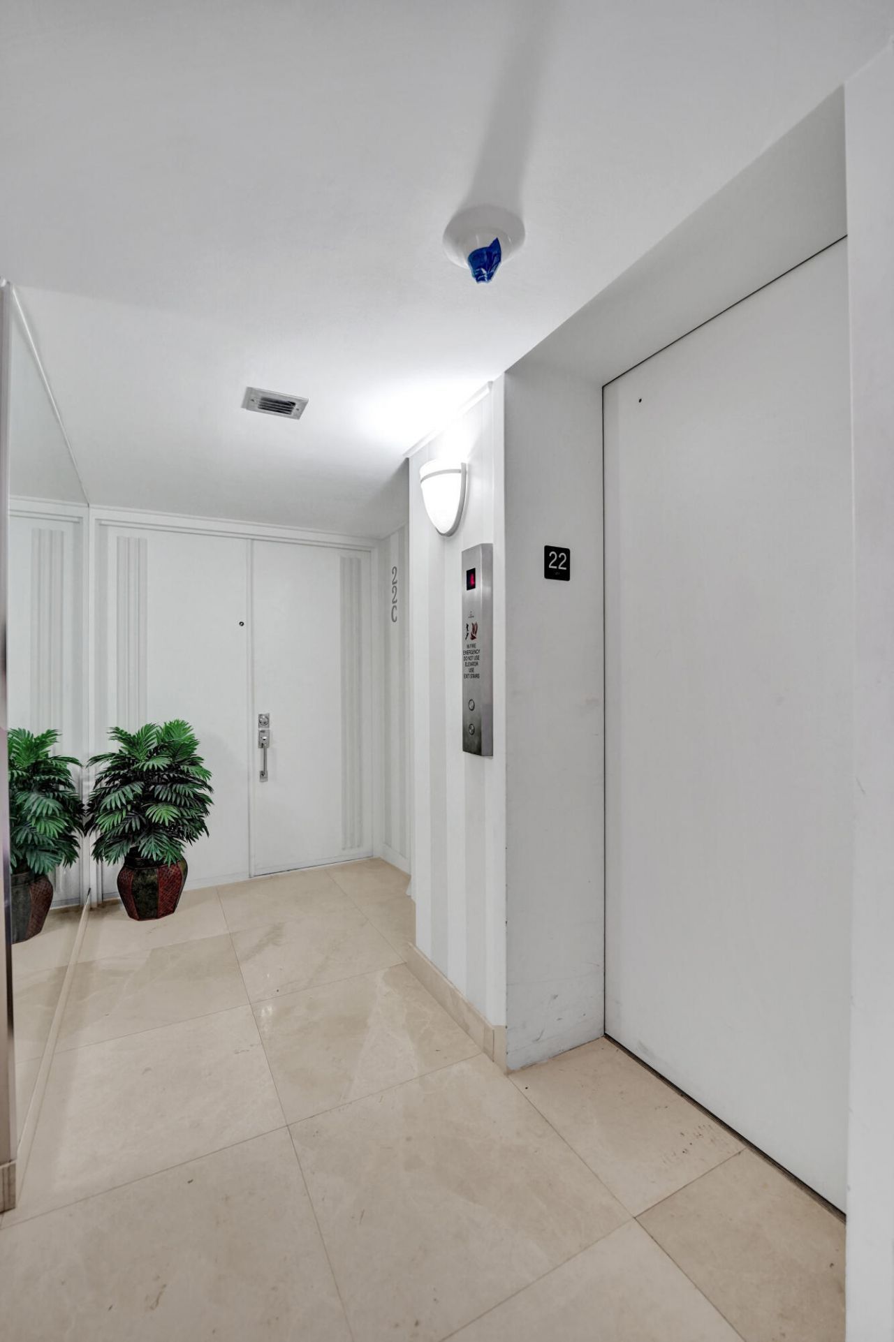 936 Intracoastal Drive, Unit 22C, Fort Lauderdale, FL 33304 Photo