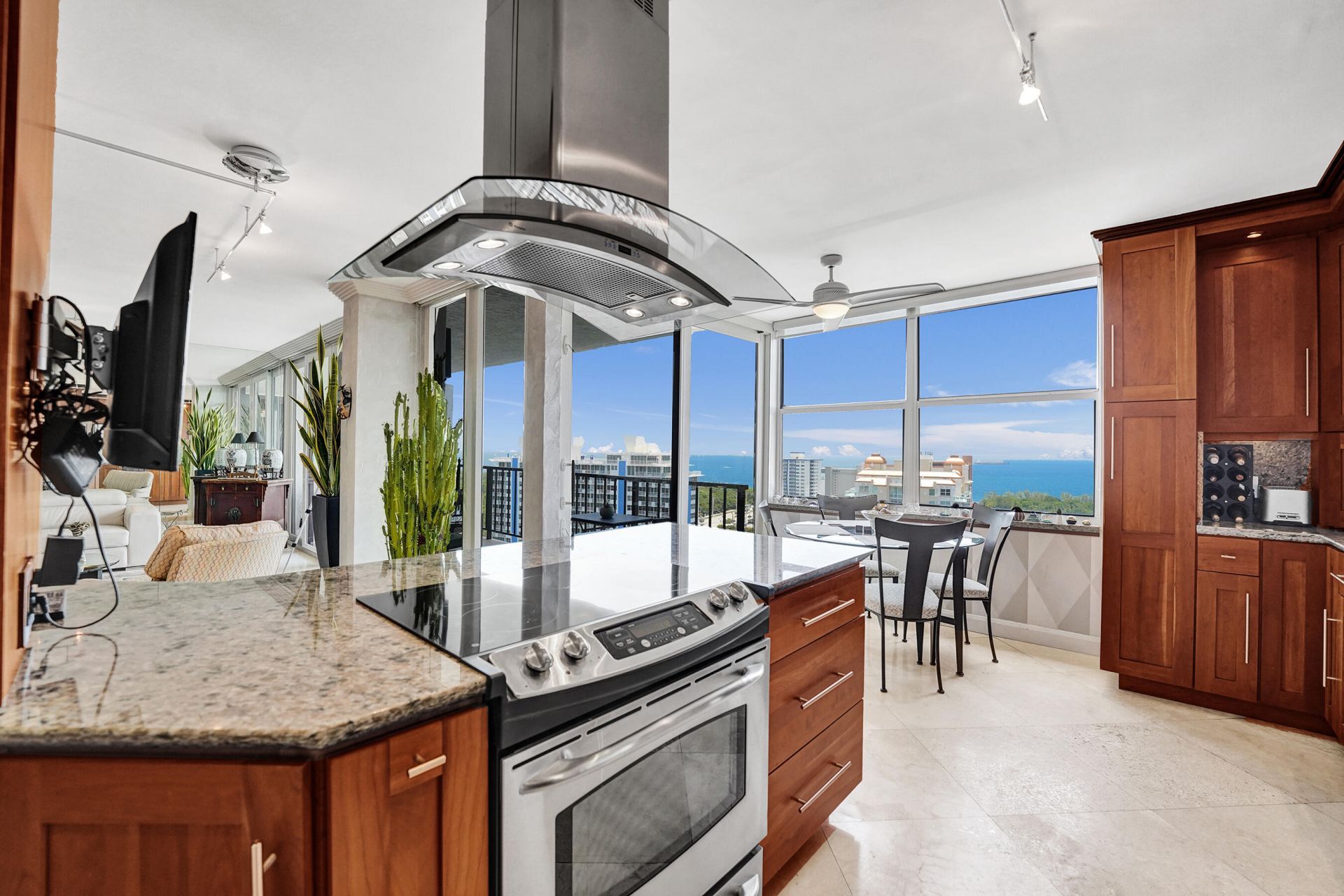 936 Intracoastal Drive, Unit 22C, Fort Lauderdale, FL 33304 Photo