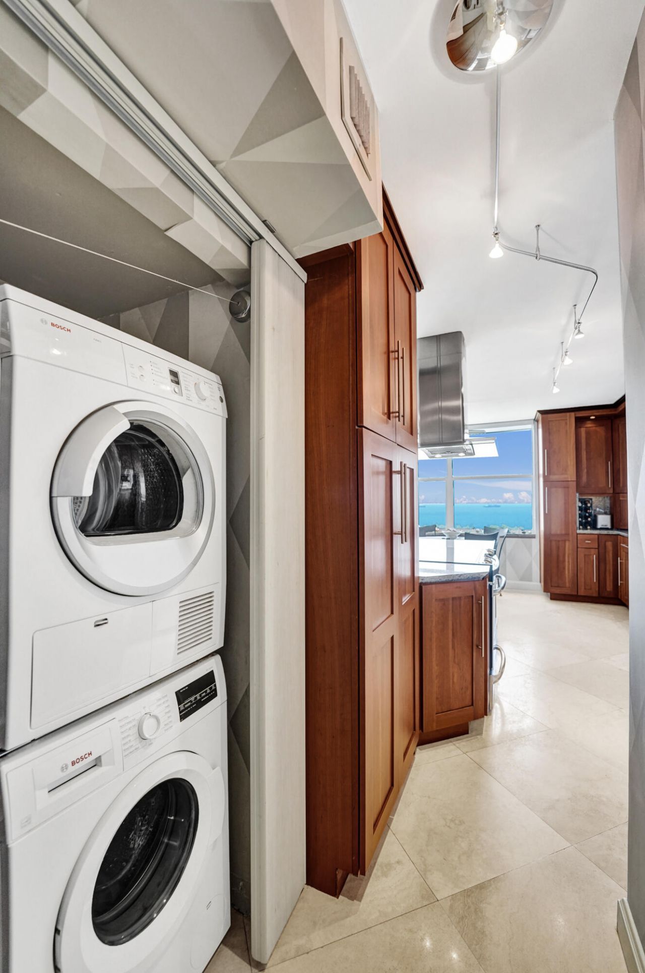 936 Intracoastal Drive, Unit 22C, Fort Lauderdale, FL 33304 Photo