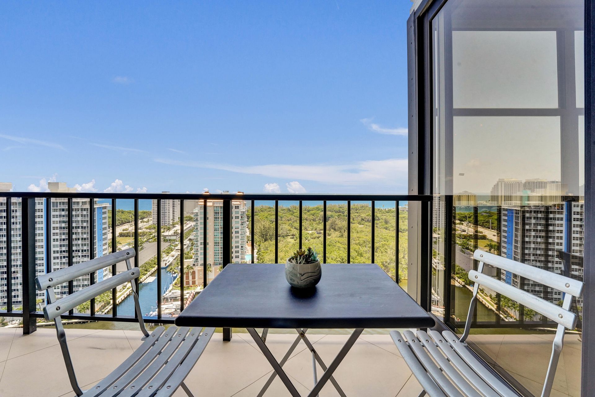 936 Intracoastal Drive, Unit 22C, Fort Lauderdale, FL 33304 Photo