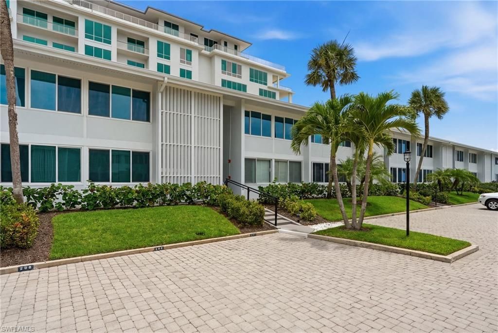 1065 Gulf Shore Blvd N, Unit 108, Naples, FL 34102 Photo