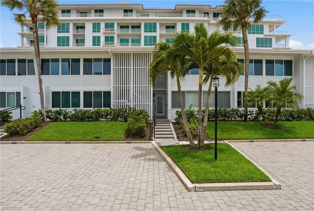 1065 Gulf Shore Blvd N, Unit 108, Naples, FL 34102 Photo