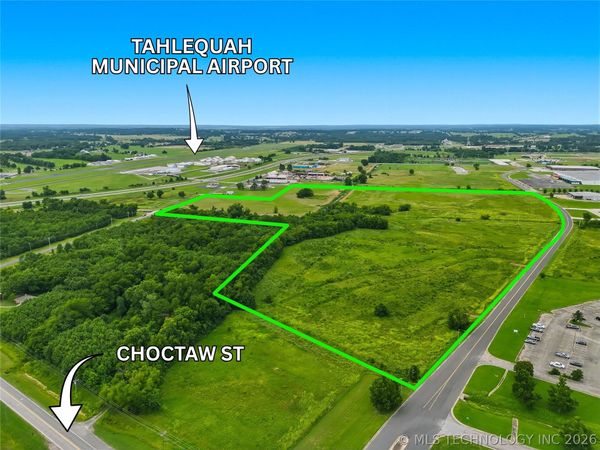 171 Main Parkway , Tahlequah, OK 74464