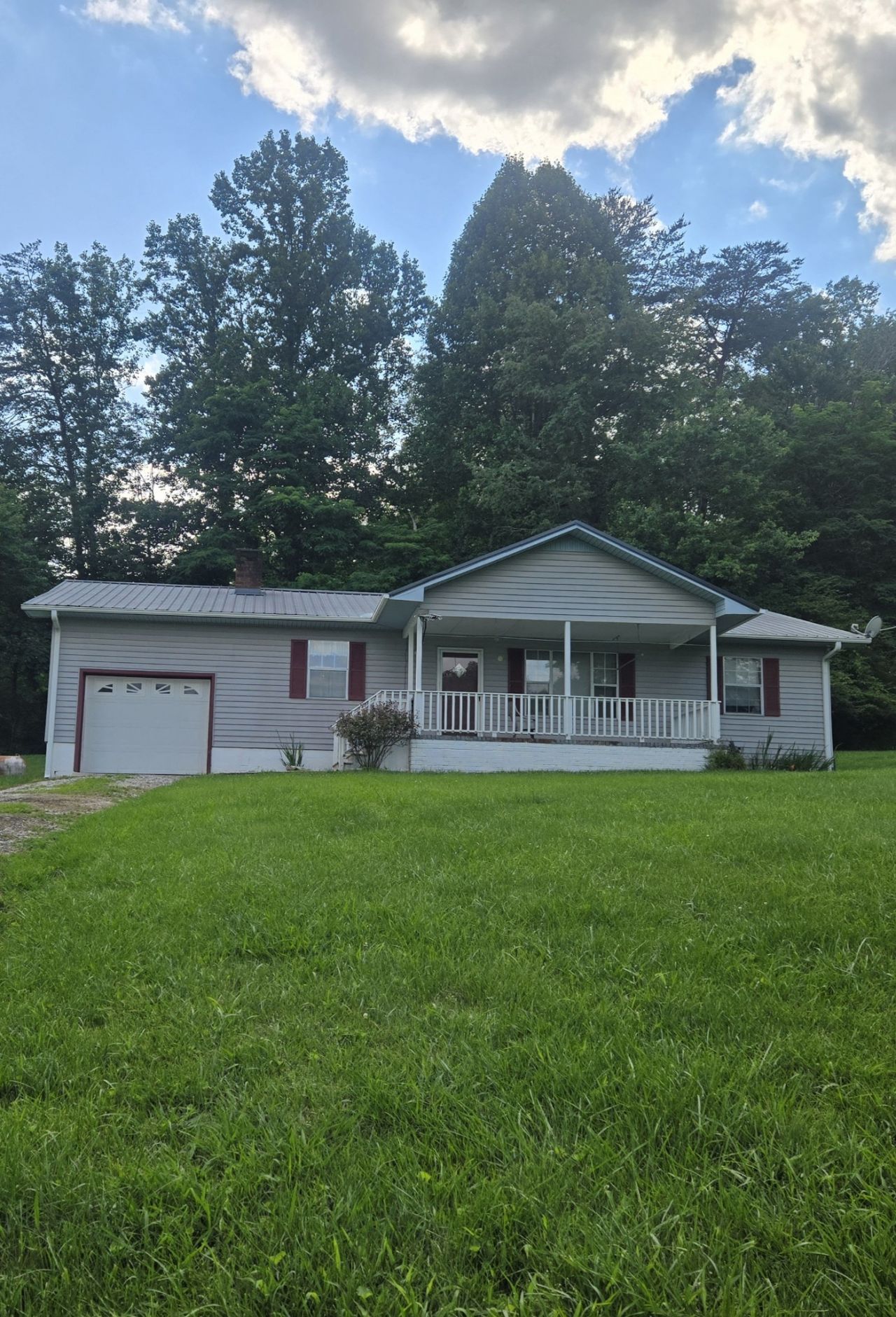 193 W Lee Dr, Palmer, TN 37365 Main Photo