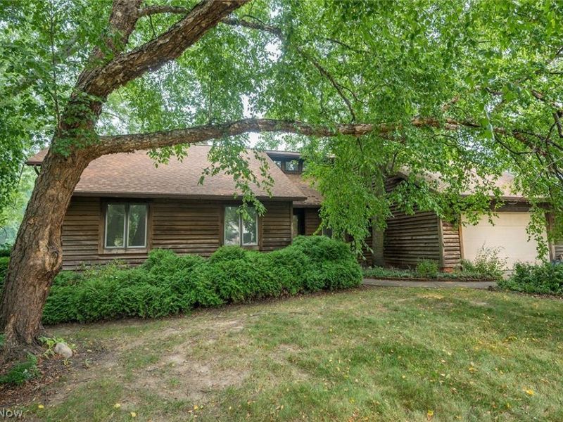 10110 Weathersfield Drive, Mentor, OH 44060 Photo 1