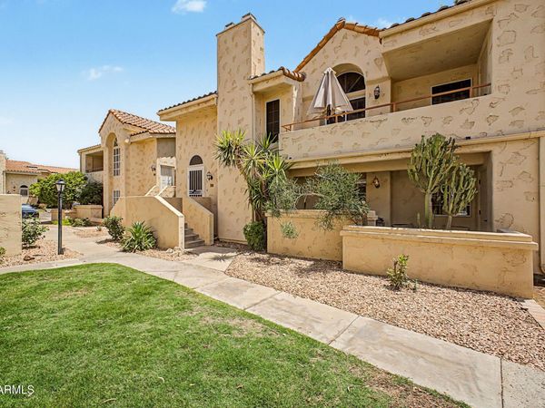 1333 E MORTEN Avenue, Unit 206, Phoenix, AZ 85020
