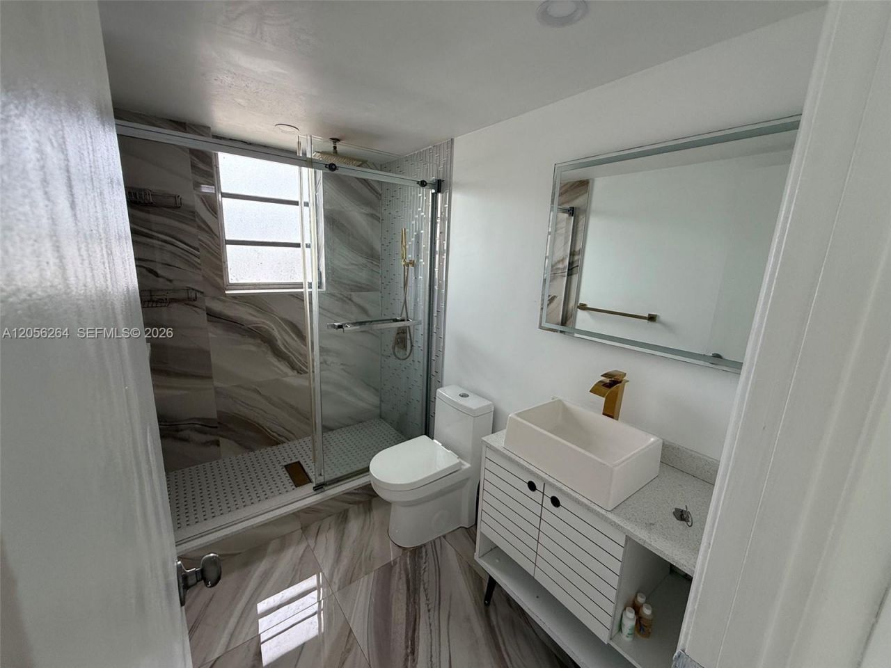 1700 NE 191st St, Unit 510, Miami, FL 33179 Photo
