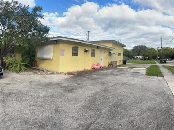 12610 NE 11th Ave , North Miami, FL 33161