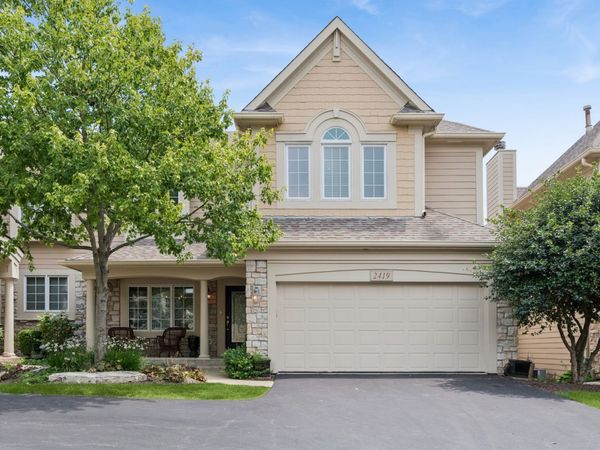 2419 Woodglen Drive , Aurora, IL 60502