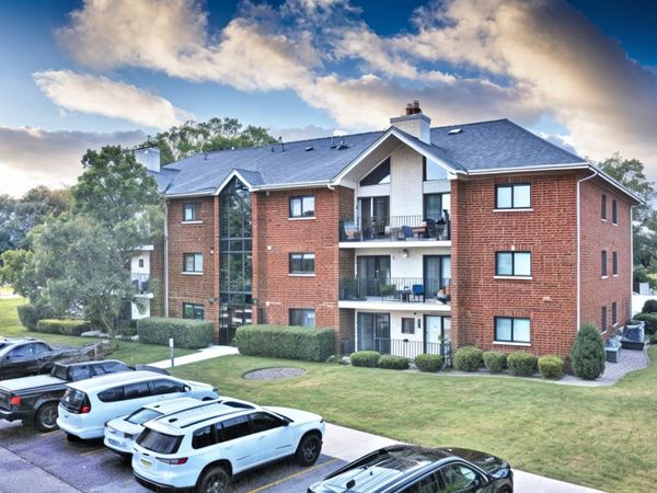 18206 Rita Road , Unit 1B, Tinley Park, IL 60477