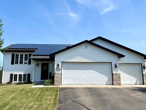 206 Spring Wheat Drive, Dundas, MN 55019