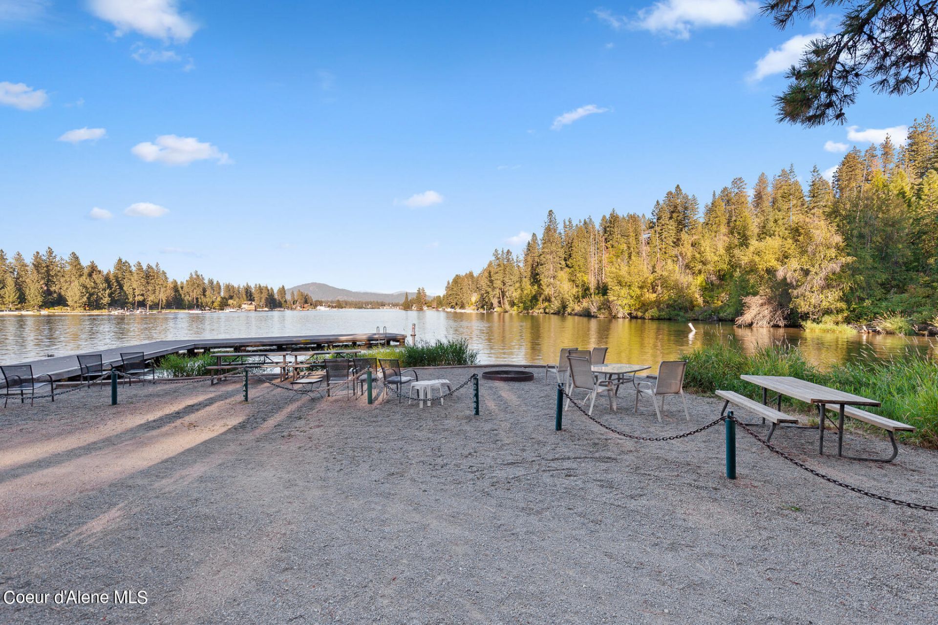 6562 W Harbor Dr, Coeur d Alene, ID 83814 Main Photo