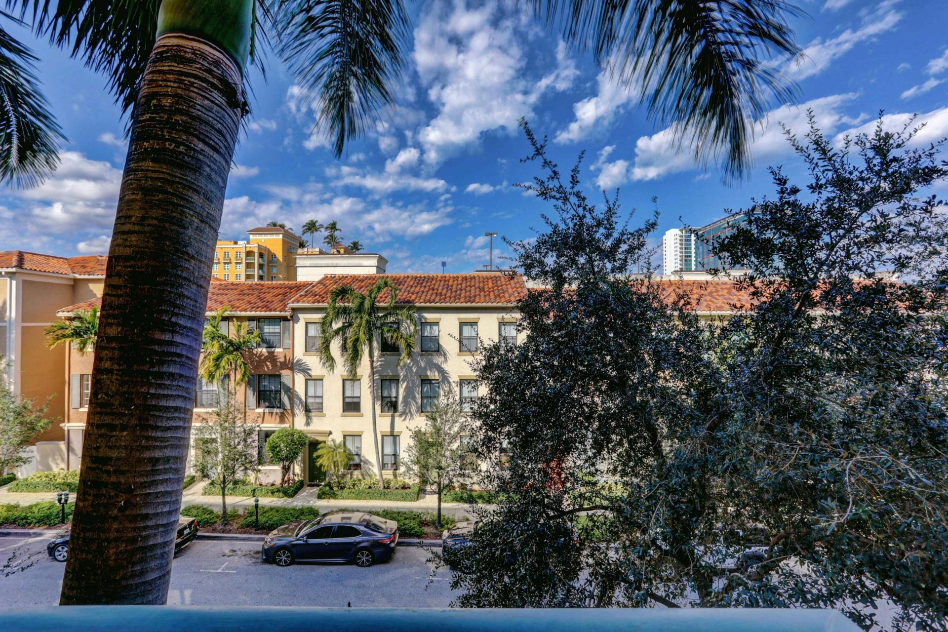 630 S Sapodilla Avenue S, Unit 321, West Palm Beach, FL 33401 Photo