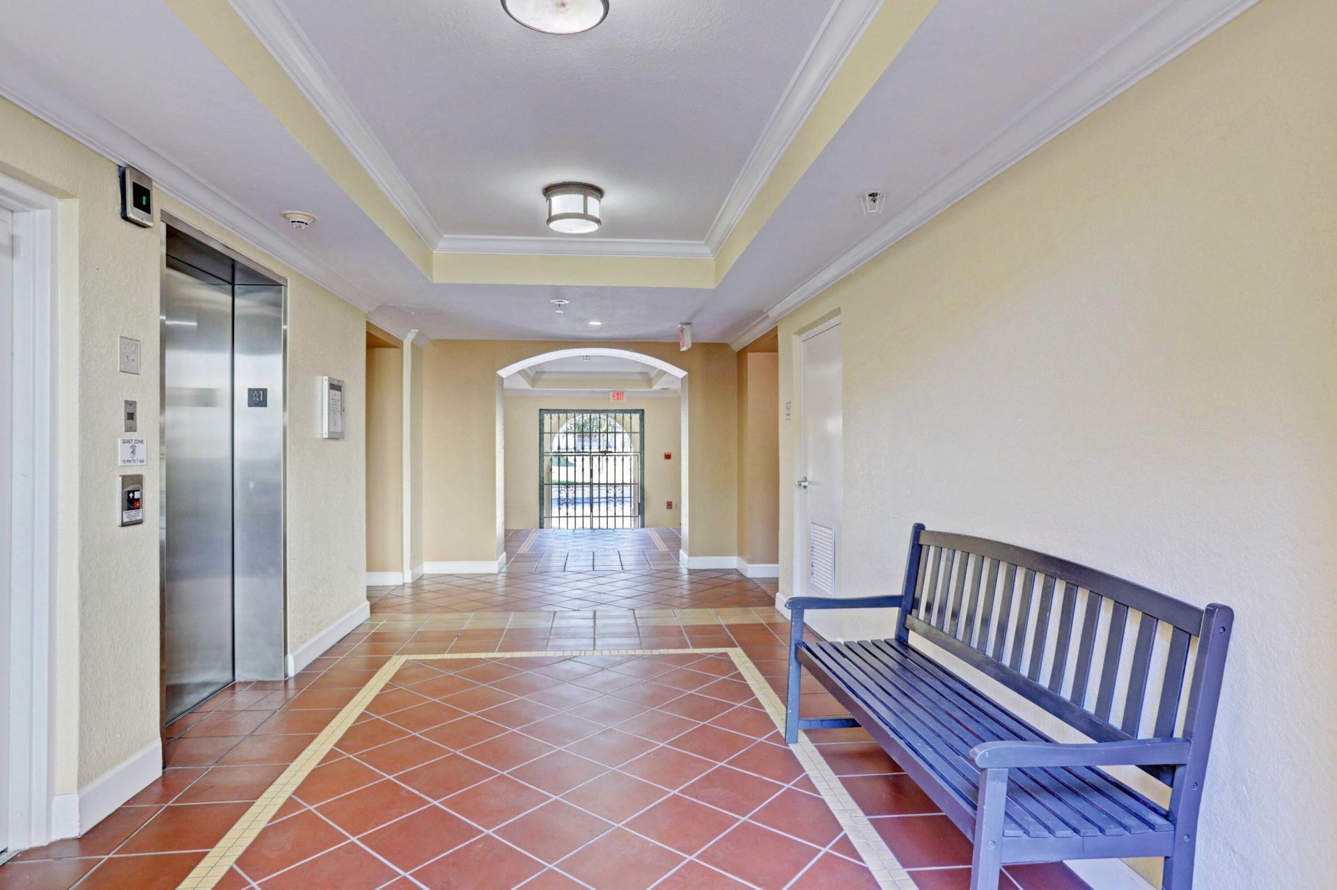 630 S Sapodilla Avenue S, Unit 321, West Palm Beach, FL 33401 Photo