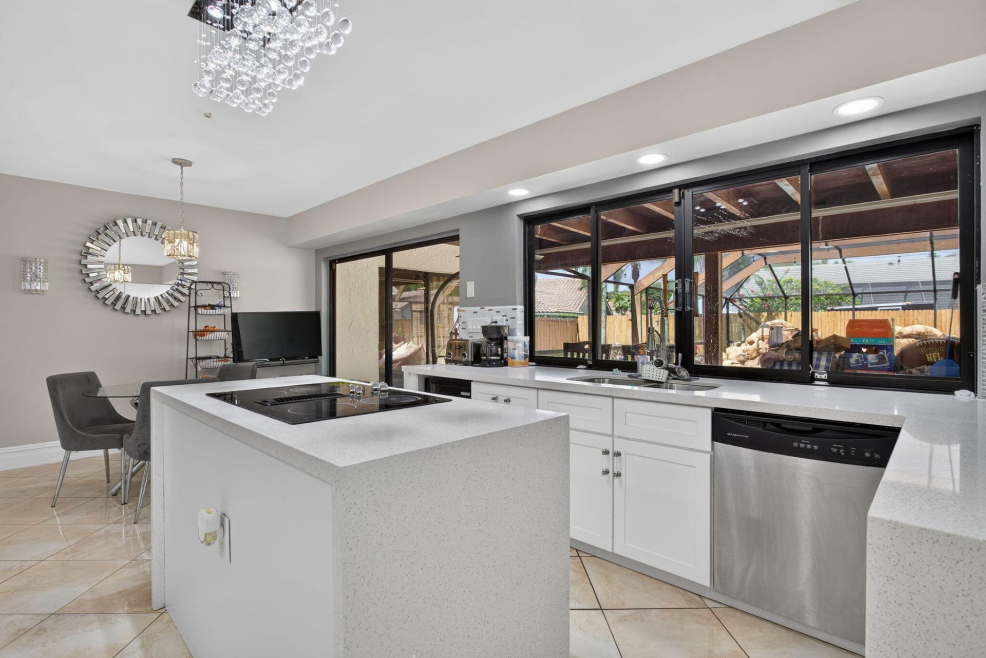 7355 NW 83rd Avenue, Tamarac, FL 33321 Photo