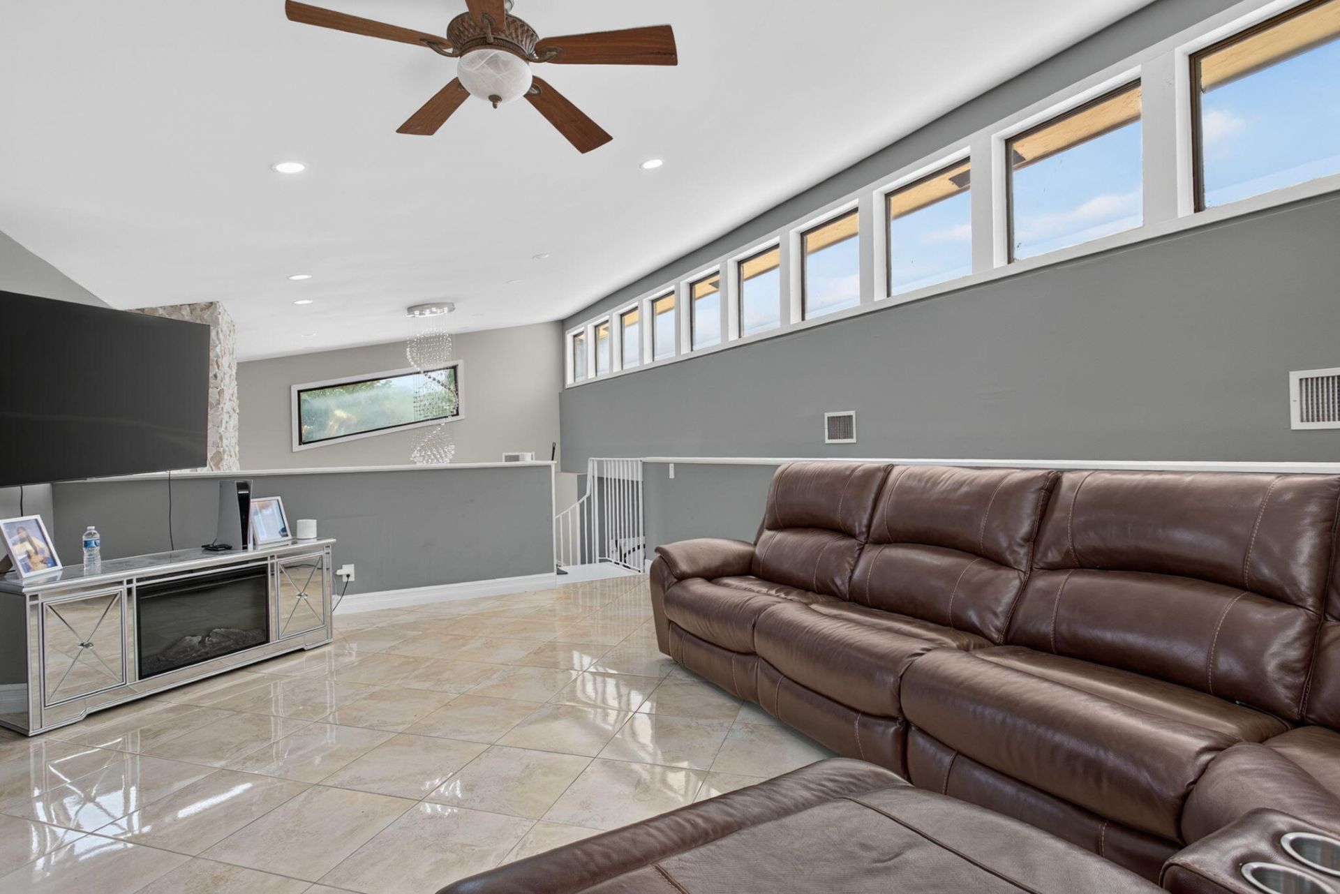 7355 NW 83rd Avenue, Tamarac, FL 33321 Photo