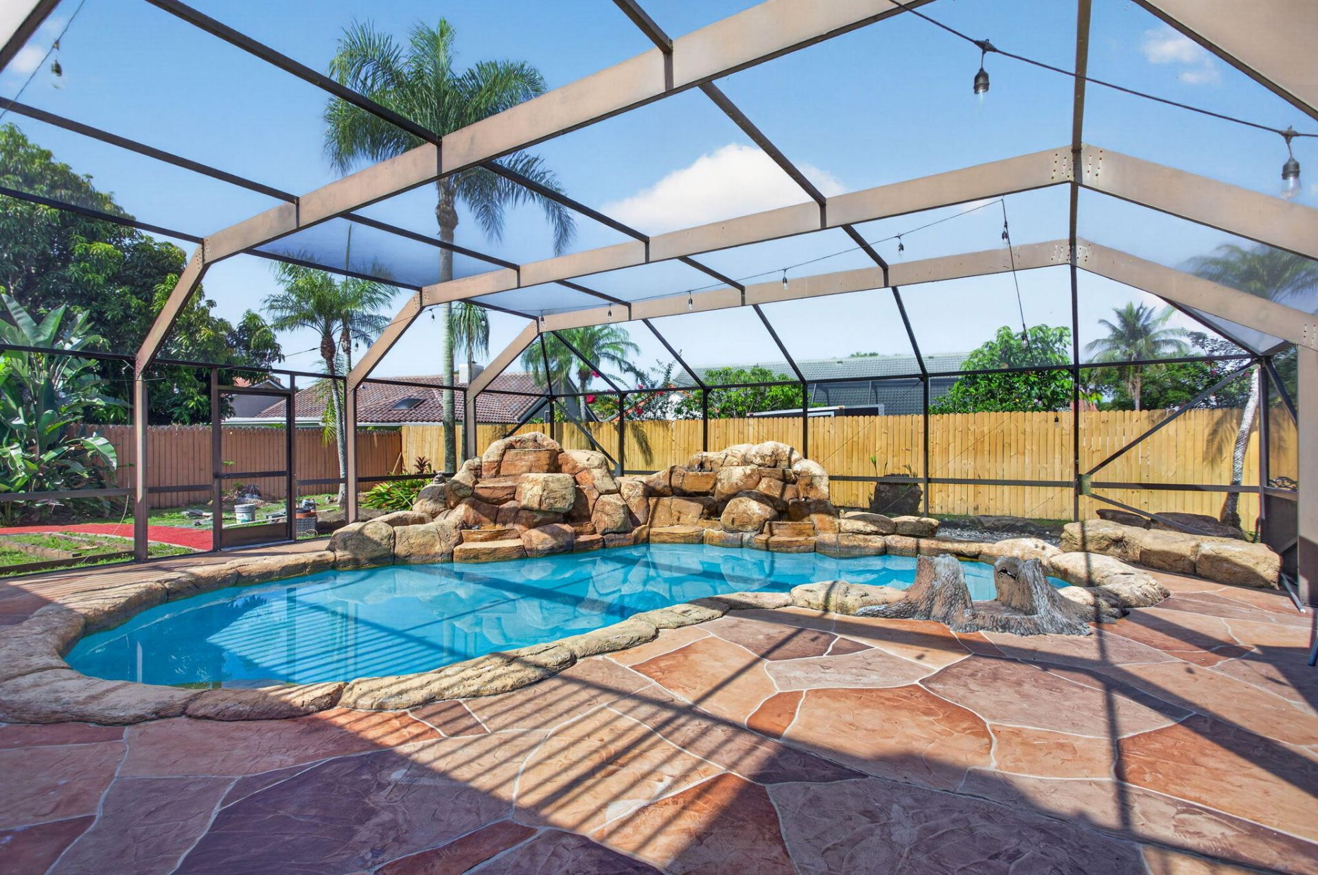 7355 NW 83rd Avenue, Tamarac, FL 33321 Photo