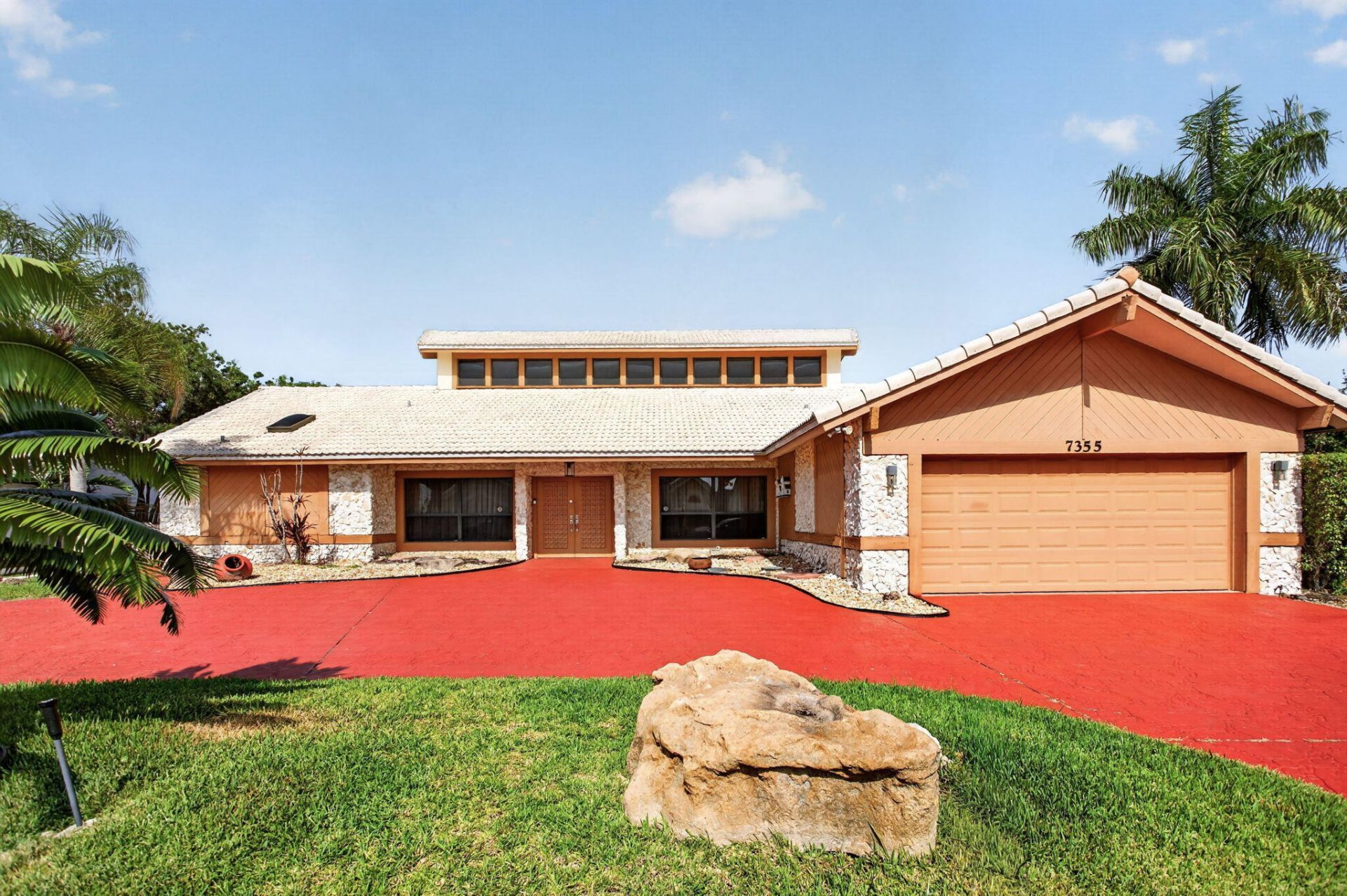 7355 NW 83rd Avenue, Tamarac, FL 33321 Photo