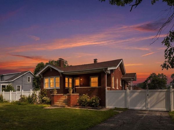 3541 Ridge Road, Highland, IN 46322