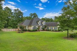 1019 Englewood Court photo 4