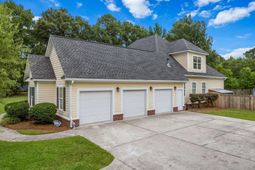 1019 Englewood Court photo 4