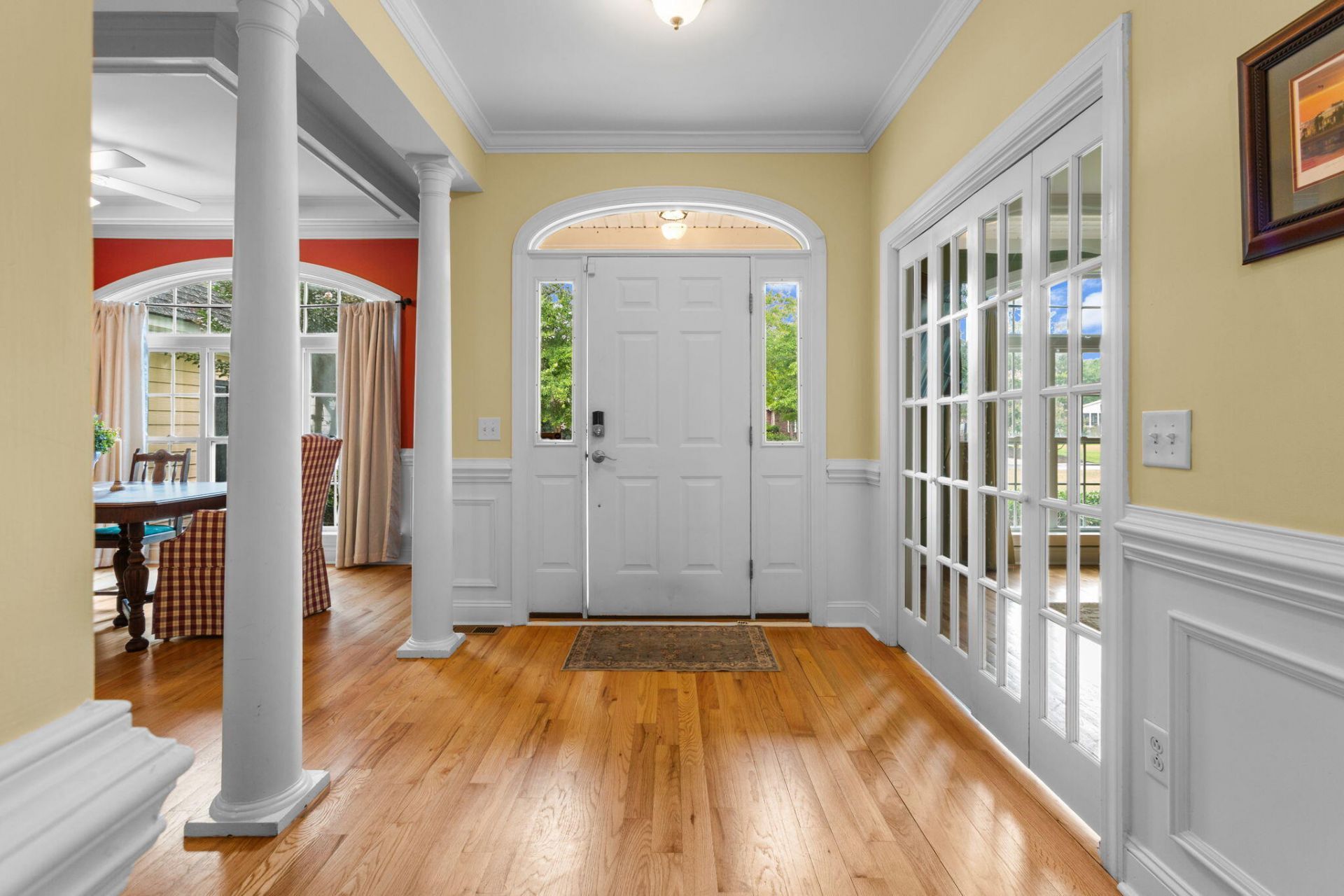 1019 Englewood Court Photo 8