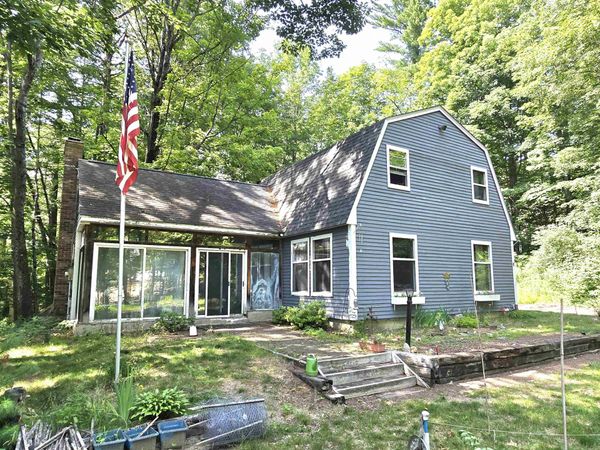 9 Burdett Road, Bartlett, NH 03845