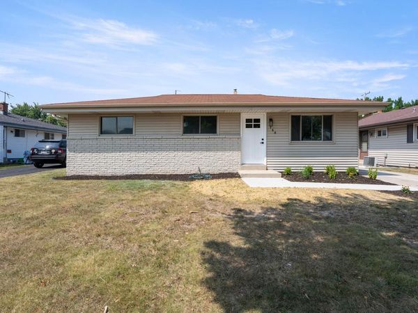 164 W Uncas AVENUE, Milwaukee, WI 53207