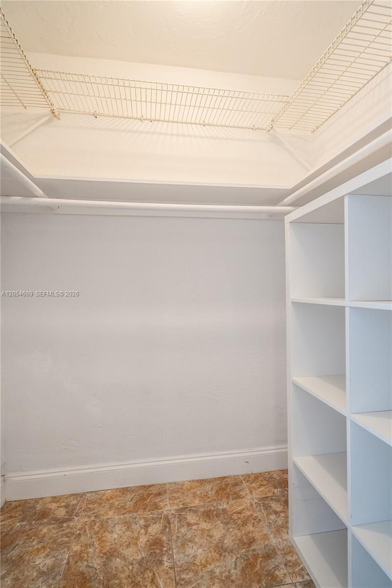 7850 Byron Ave , Unit 207, Miami Beach, FL 33141 Photo