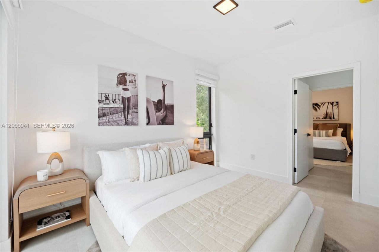 53 NW 52nd St, Miami, FL 33127 Photo