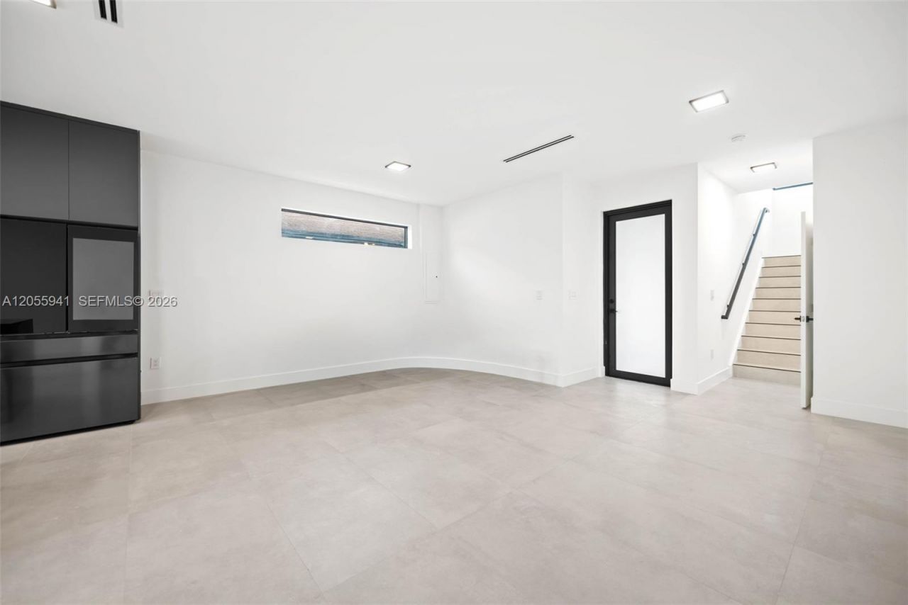 53 NW 52nd St, Miami, FL 33127 Photo