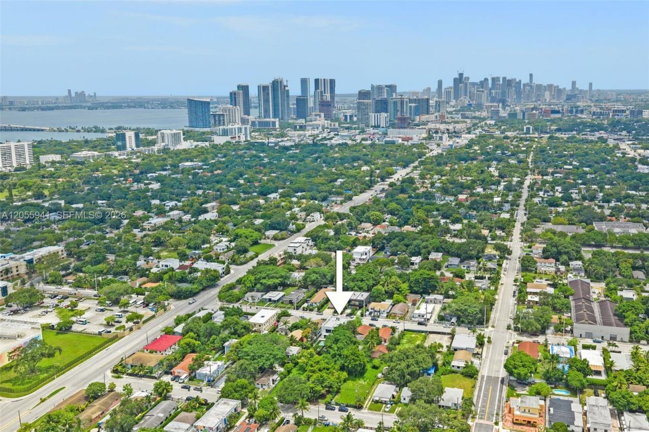 53 NW 52nd St, Miami, FL 33127 Photo