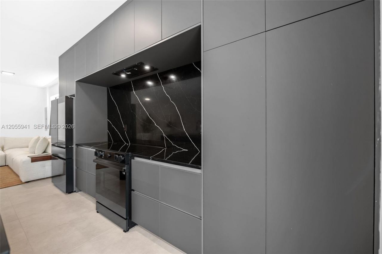 53 NW 52nd St, Miami, FL 33127 Photo
