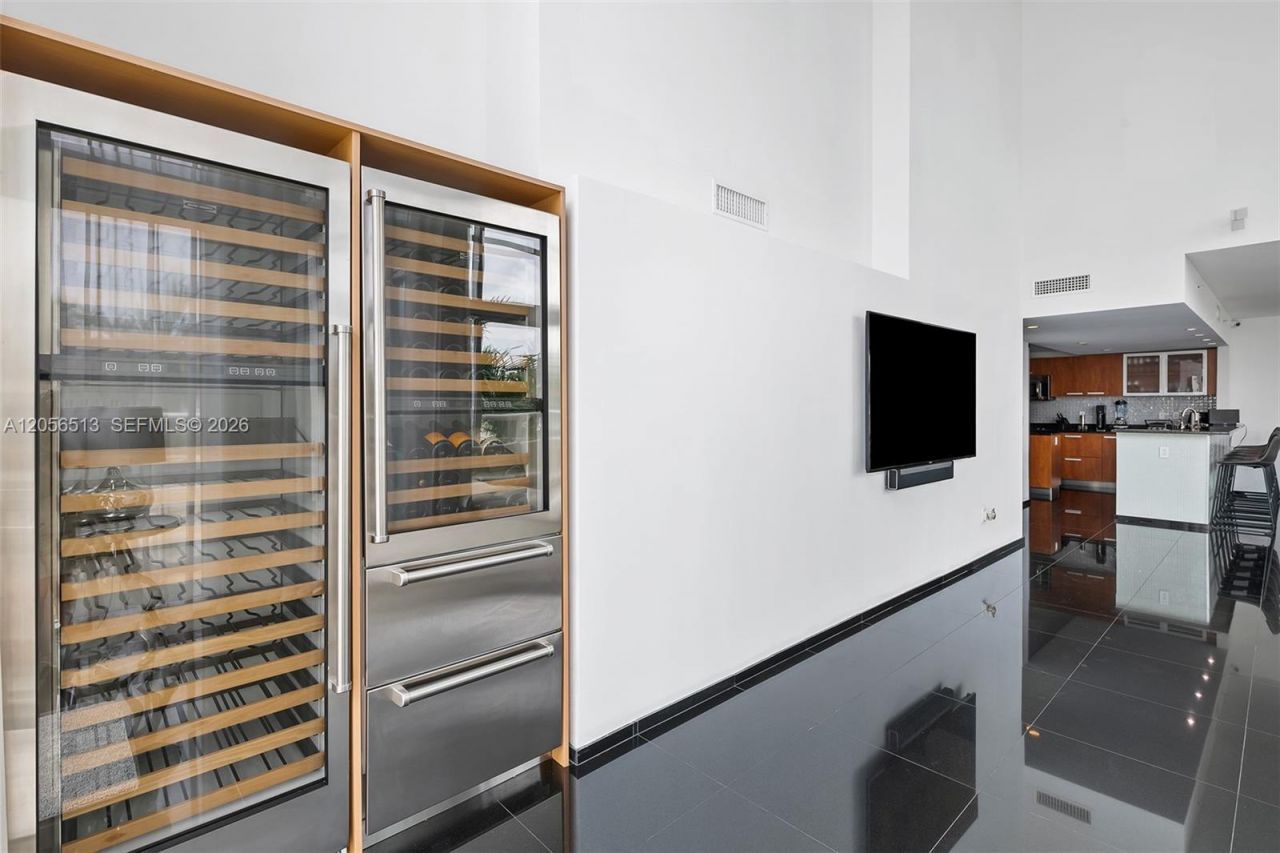 3131 NE 188th St , Unit 1-301, Aventura, FL 33180 Photo