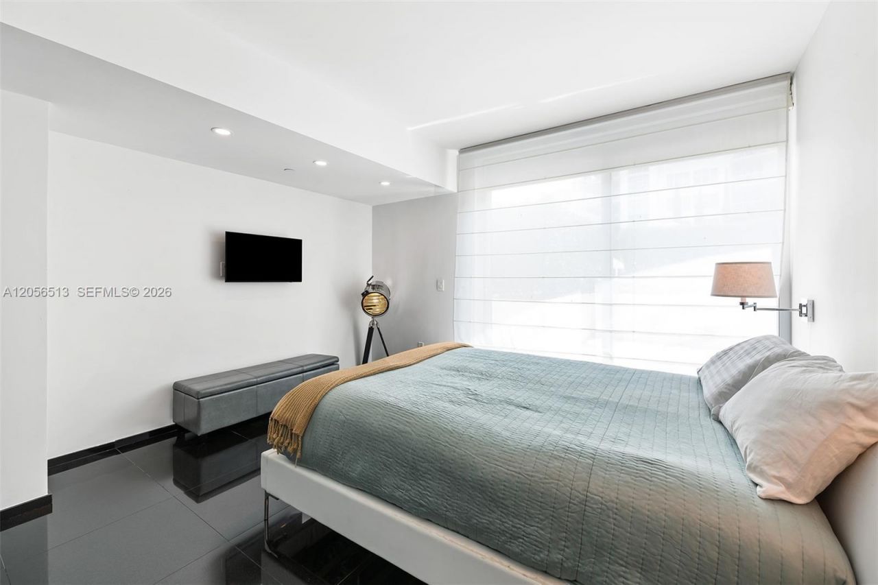 3131 NE 188th St , Unit 1-301, Aventura, FL 33180 Photo