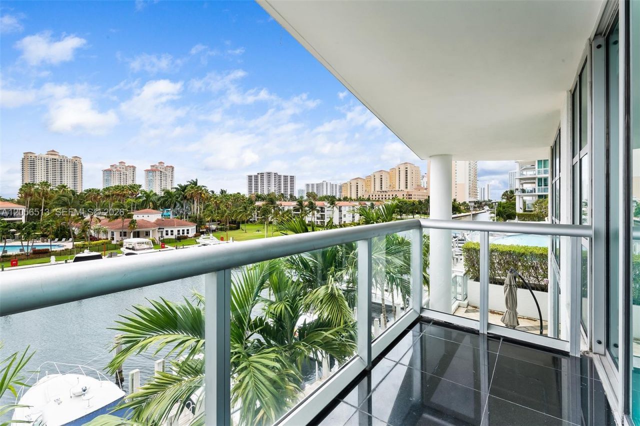3131 NE 188th St , Unit 1-301, Aventura, FL 33180 Photo