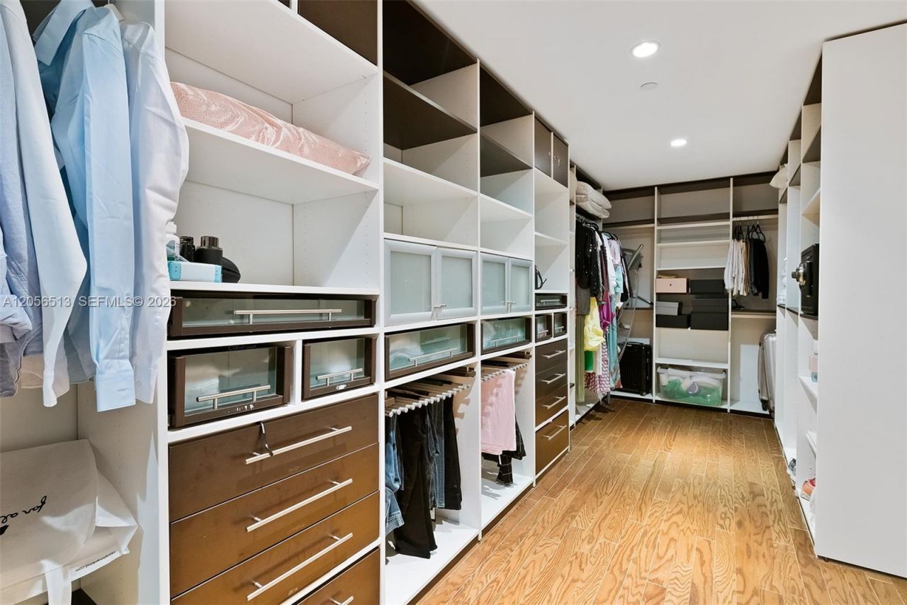 3131 NE 188th St , Unit 1-301, Aventura, FL 33180 Photo