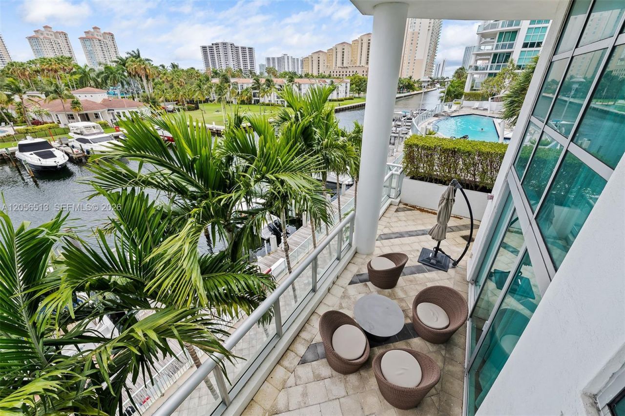 3131 NE 188th St , Unit 1-301, Aventura, FL 33180 Photo