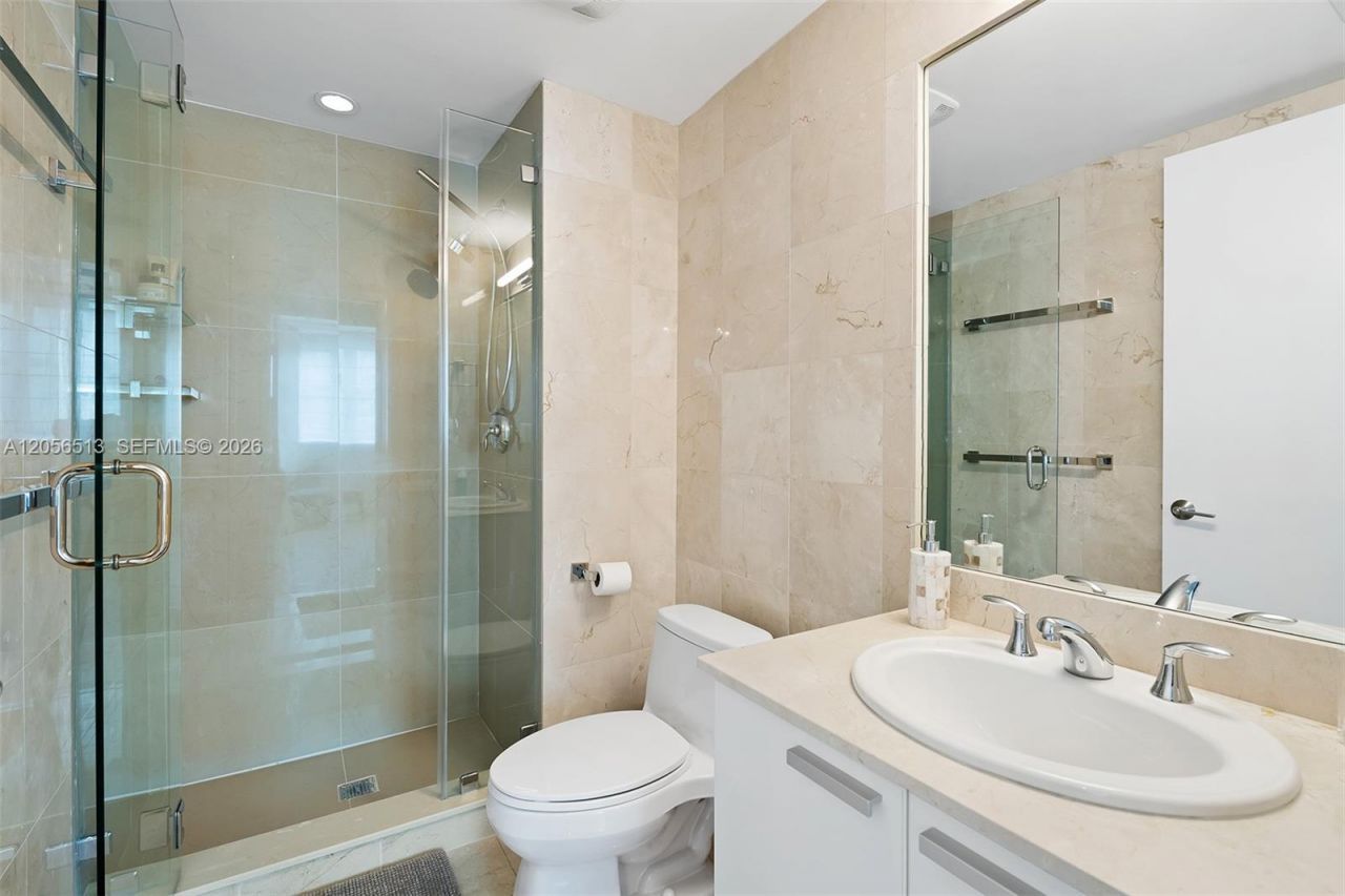 3131 NE 188th St , Unit 1-301, Aventura, FL 33180 Photo